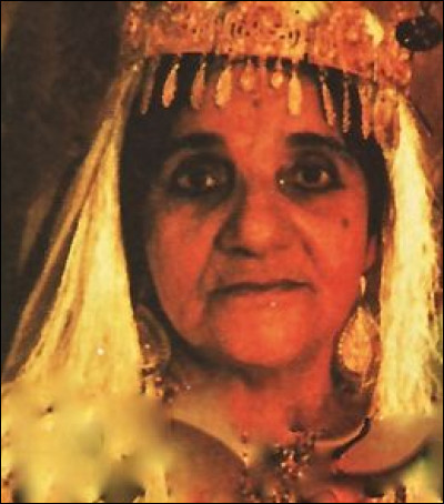 Cheikha Remitti était née en 1923... Mais pourquoi l'appelait-on ainsi, "La Mamie du Raï" ?