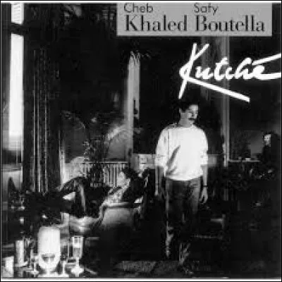 Nombre d'interprètes de raï « nouvelle vague » (les chebs, c'est-à-dire les jeunes) ont pillé, sans le reconnaître, parmi ses 200 plus belles chansons ; entre autres [titre ?], reprise par [nom ?]