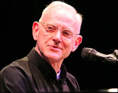 Cet auteur-compositeur-interpr&egrave;te, pianiste, c'est ... Sheller.