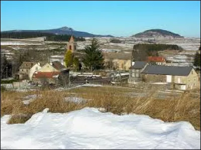 Village de la région Auvergne-Rhône-Alpes, aux confins du Velay et du Vivarais, Les Vastres se situe dans le département ...