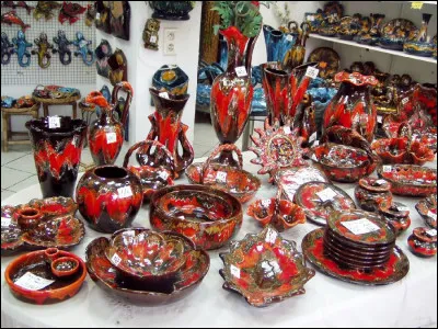 Une dernière halte dans une ville où l'on ne pouvait pas manquer les poteries connues et très colorées !