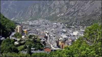 La principauté d'Andorre possède deux pays frontaliers.