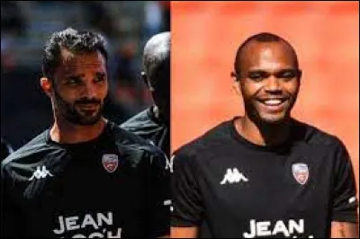 Quelle est la nationalité des deux défenseurs lorientais, Jérémy Morel et Thomas Fontaine ?