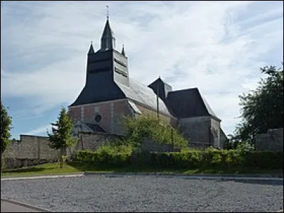 Continuons sur la Route des églises fortifiées de Thiérache. Combien y a-t-il d'églises fortifiées recensées dans l'Aisne ?