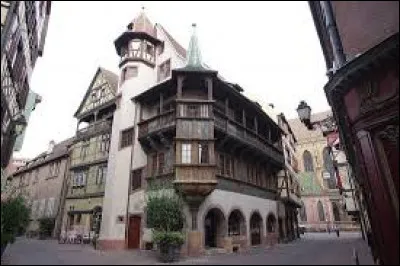 Pour terminer, admirons la maison Pfister construite en 1537. Dans quelle ville se trouve-t-elle ?