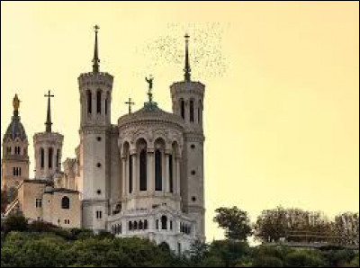 Où se trouve la basilique Notre-Dame de Fourvière ?