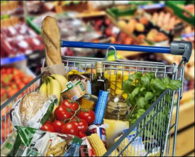 À Néoules, il y a une épicerie. Comment se nomme-t-elle ?