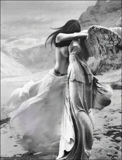 Quel nom porte la déesse Perséphone pendant la période de sa sortie terrestre de six mois ?