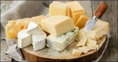 Après avoir vu de mignons petits singes, dirigeons-nous vers le Nord ! Après avoir fait un tour dans une boutique nordique, nous repartons avec un fromage très connu dans cette région. Quel fromage est-ce ?