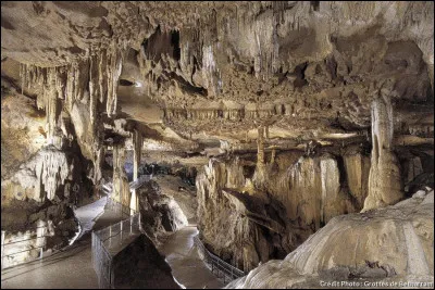 Où se situe la grotte de Betharram ?