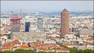 On peut y visiter ma Confluence, ma Part-Dieu et mon parc couronné d'or.