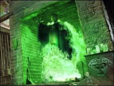 Comment s'appelle le moyen de transport pour passer de cheminée en cheminée ?