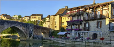 D'après une IGP, qu'est-ce qui est produit à Agen ?