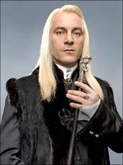 Comment s'appelle l'elfe de maison des Malefoy ?