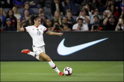 Paul, l'animal renommé pour le spectacle de ses prédictions du résultat des matches de l'équipe d'Allemagne de football lors de la Coupe du monde 2010, était...