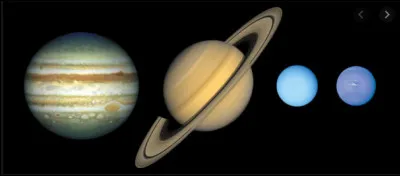 Toutes les planètes gazeuses du Système solaire possèdent des anneaux.