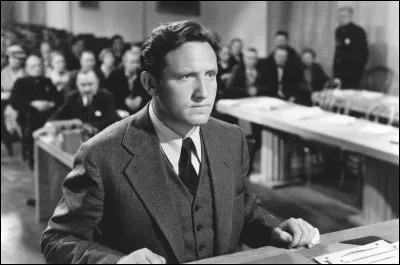 Après des débuts au moment du parlant, il est Joe Wilson 
 dans "Fury" de Fritz Lang en 1936, puis Manuel dans "Capitaines courageux" de Victor Fleming en 1937 : c'est ...