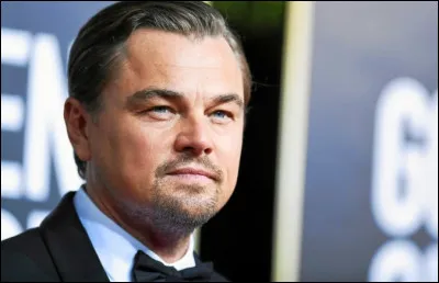 Si Leonardo DiCaprio est le n&eacute; le 11 novembre 1974, quel &acirc;ge avait-il le 3 Mars 1982 ?