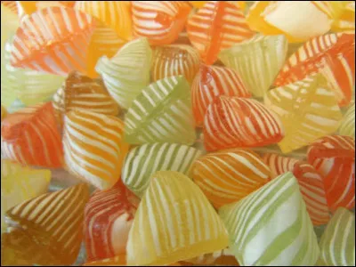 Comment se nomme le sucre d'orge sous cette forme ?