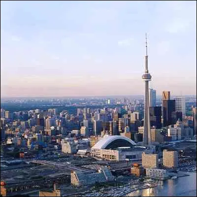 Quelle est la ville la plus peupl&eacute;e du Canada ?