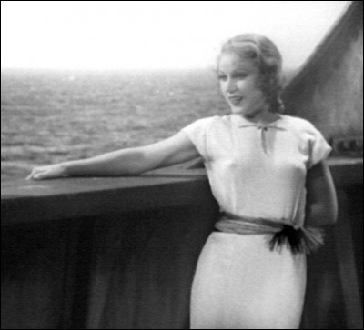 Elle est célèbre pour son rôle d'Ann Darrow dans "King Kong" en 1933, et joue ensuite dans "Les Faubourgs de New York" de Raoul Walsh et dans "Viva Villa !" de Jack Conway :