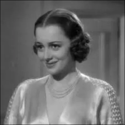Sa carrière cinématographique débute en 1935 : elle est Lady Marian dans "Les Aventures de Robin des Bois" en 1938 puis Melanie Wilkes dans "Autant en emporte le vent" en 1939 :