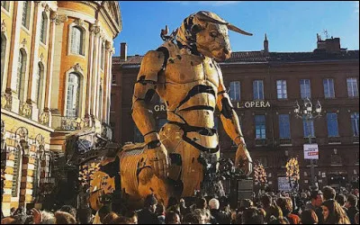 &Agrave; Nantes se trouve un &eacute;l&eacute;phant m&eacute;canique qui fait la fiert&eacute; des Nantais. En Occitanie, la ville rose se dote de ce Minotaure et d'une autre cr&eacute;ature m&eacute;canique qui sont expos&eacute;es &agrave; la Halle de la Machine dans le chef-lieu occitan. Dans quelle ville sont expos&eacute;es ces cr&eacute;atures m&eacute;canis&eacute;es ?