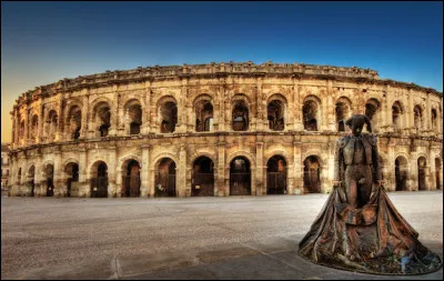 Cet ancien amphithéâtre est l'un des mieux conservés au monde. Comment nomme-t-on cet endroit que l'on voit sur cette photo ?