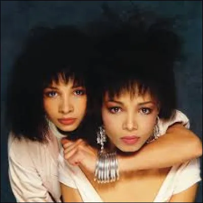 Complète ce duo : Mel et...