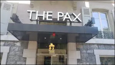 Lieu de sinistre mémoire, "L'Hôtel Pax" fut le "terrain de jeux" cruel d'un SS dénommé [...] et qui ne jouait pas à la poupée. C'était en 1942-44, et cela se passait à Annemasse.