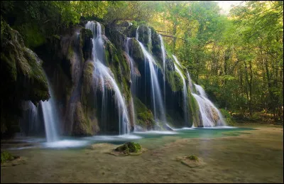Connais-tu la cascade des Tufs ?