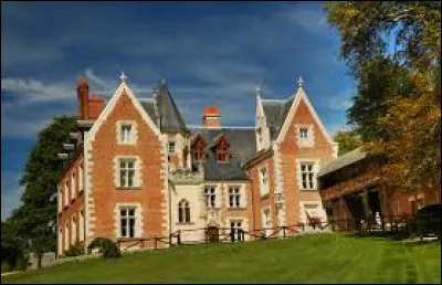 Quel très célèbre artiste a fini sa vie au château du Clos Lucé (à cette époque appelé manoir du Cloux) ?