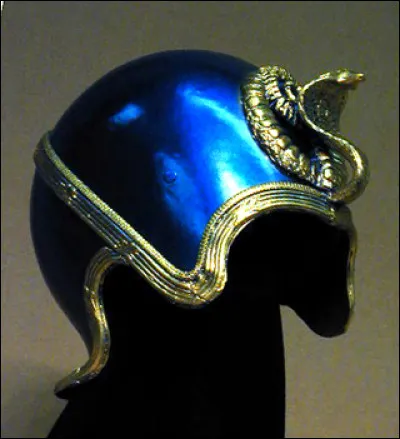 Casque que porte pharaon lors des guerres ;
