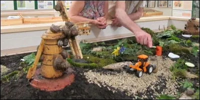 Et par un subtil retour des choses, nous revoici au point de départ, dans le ventre du grand tout : la Charente, dont ce musée est l'un des symboles gast(é)ronomique ! "Mémoires ... ?