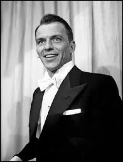 Frank Sinatra a chant&eacute; ''Fly Me to the Moon'' qu'on peut entendre dans ''Space Cowboys''. Quel astronaute est &eacute;tendu, mort, sur la Lune sur les images de fin du film ?