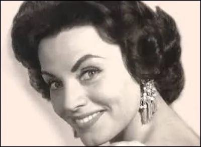 Sous le titre ''If You Love Me (Really Love Me)'', Kay Starr a repris ''Hymne &agrave; l'amour'' d'&Eacute;dith Piaf. Qui l'a chant&eacute; pour clore les concerts du ''Lorada Tour'' en 1995 ?