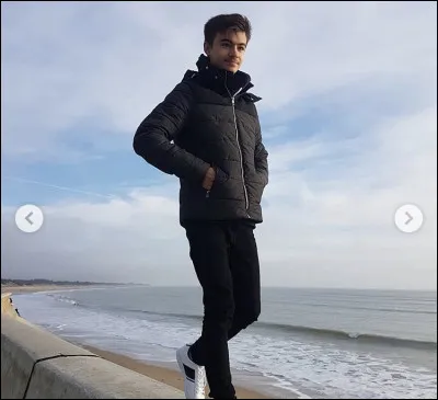 A-t-il une cha&icirc;ne YouTube ?