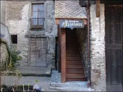 En 2006, Yvoire a fêté les 700 ans de ses fortifications érigées par Amédée V le Grand, comte de Savoie.
Découvrez l'univers médiéval dans ce musée européen, ouvert au public uniquement durant...