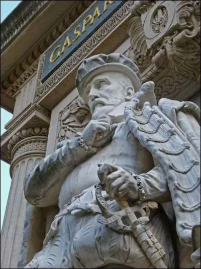 1567, guerres de religion > Décidément, Angles n'en rate pas une et c'est encore une figure historique qui prend ville et château : qui donc ?