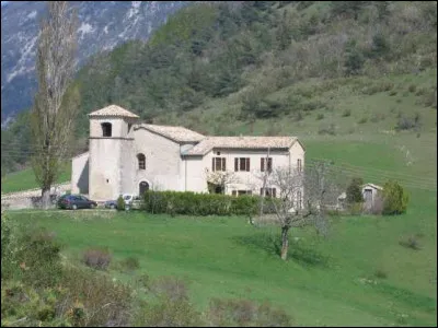 En lisant les propositions de la question précédente, savez-vous dans quelle région nous pouvons trouver la ville de Rochefourchat ?