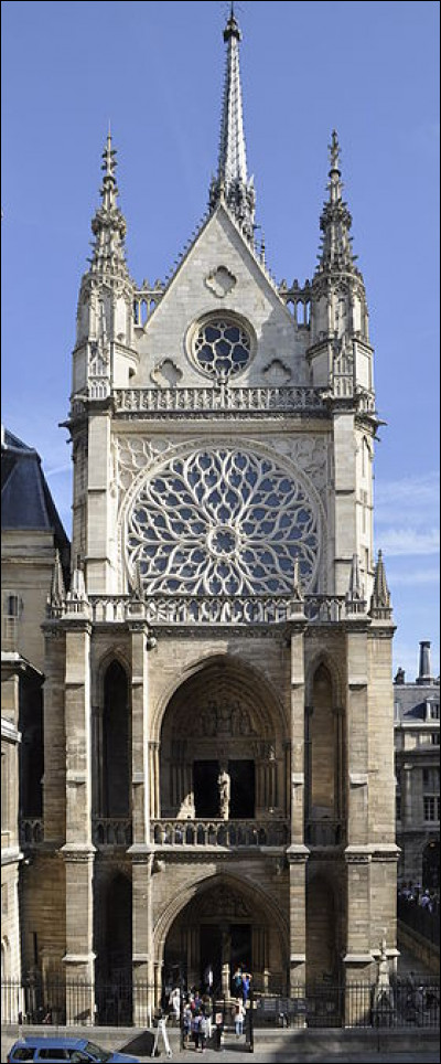 Île-de-France - La Sainte-Chapelle à Paris. Quel est le style utilisé pour cette chapelle ?Indice : Saint-Louis