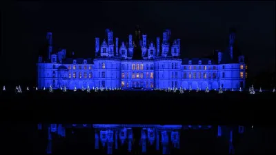 Depuis combien de temps André Joly, la maire du village, occupe-t-elle ce poste ?
Indice : année du référendum de Crimée et de la crise de celle-ci entre l'Ukraine et la Russie.