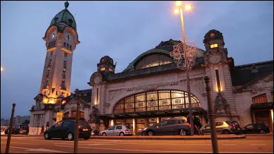 Cette gare a la réputation d'être la plus belle de France.
