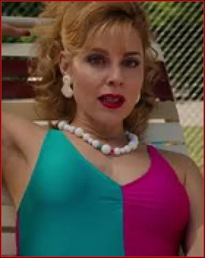 Comment s'appelle la mère de Mike ?