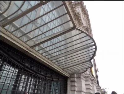 Si je vous montre cette marquise, saurez-vous me dire où je suis ?