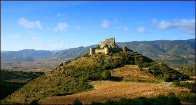 Nous allons ensuite visiter ceux qui sont appelés les ''cinq fils de Carcassonne''. Le premier sur notre circuit est...