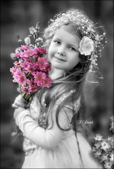 Le bouquet. Que faites-vous là petite fille avec ces fleurs...