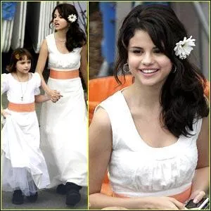 Qui est avec Selena ?