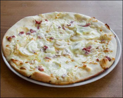 Comment est la pâte du reblochon ?