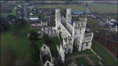 Je vous propose de partir en Normandie à la découverte de l'abbaye de Jumièges. Commune de la métropole Rouennaise, elle se situe dans le département ...